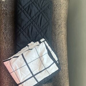 2 Mainstays Black and White Geometric King Size Pillow Shams